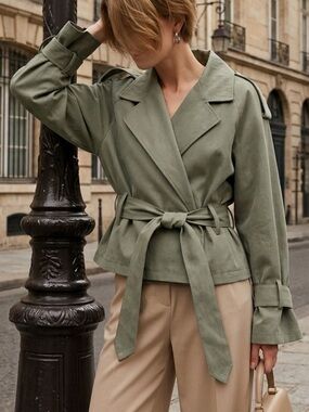 Lapel Collar Belted Cropped Trench